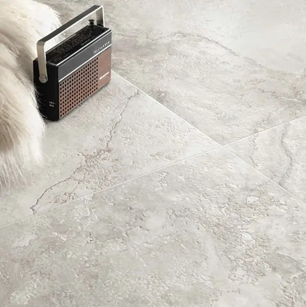 Elite Design Studio - Edimax Astor - Bloom (Grey)