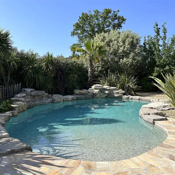 Elite Design Studio - 312x495mm Ezarri Pool Mosaic - Aquarelle Effect 25mm Safe (Anti-Slip)