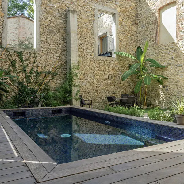 Elite Design Studio - 312x495mm Ezarri Pool Mosaic - Cocktail Blue Moon 25mm Gloss