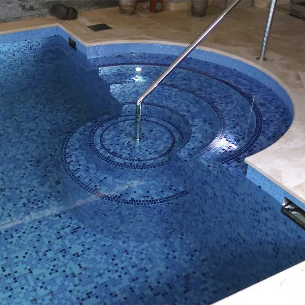 Elite Design Studio - 312x495mm Ezarri Pool Mosaic - Cocktail Long Island 25mm Gloss