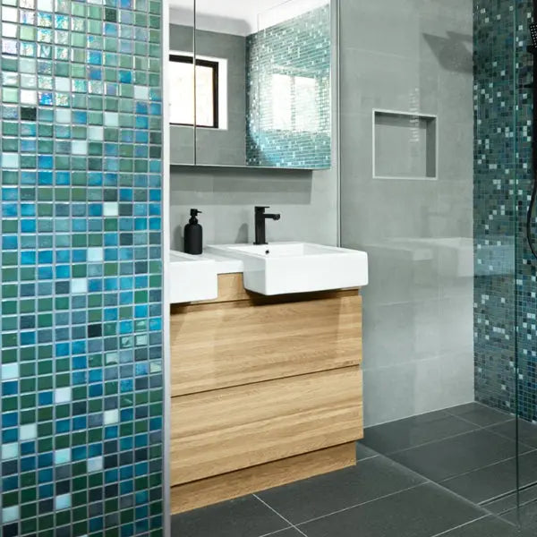 Elite Design Studio - 312x495mm Ezarri Pool Mosaic - Cocktail Tomahawk 25mm Gloss