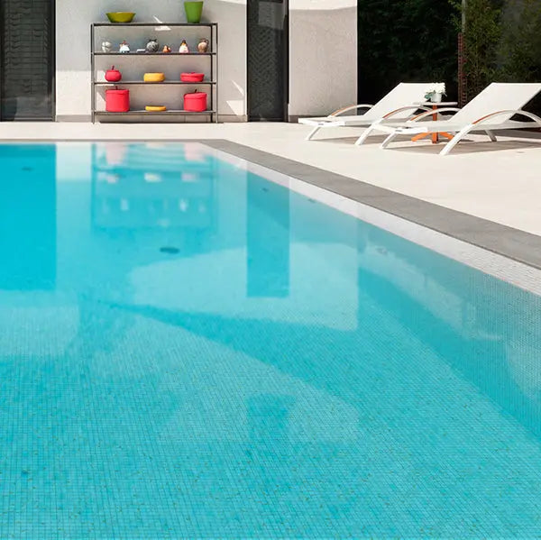 Elite Design Studio - 312x495mm Ezarri Pool Mosaic - Gemma Quartz 25mm Gloss