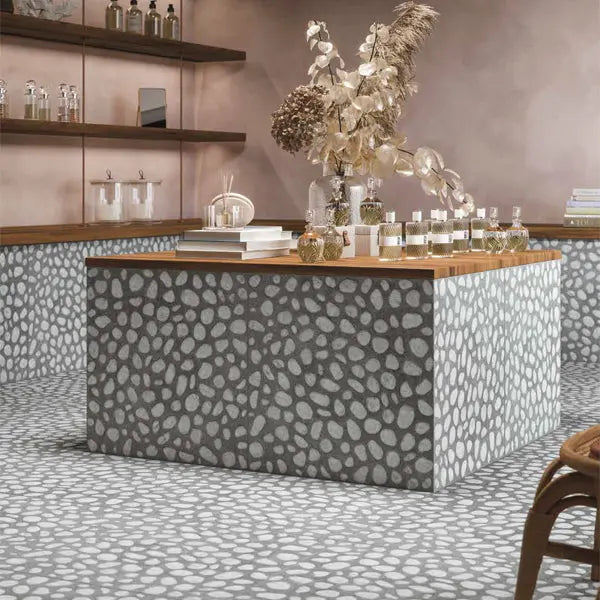 Elite Design Studio - 600x600mm Refin Ceramiche - Risseu Chario