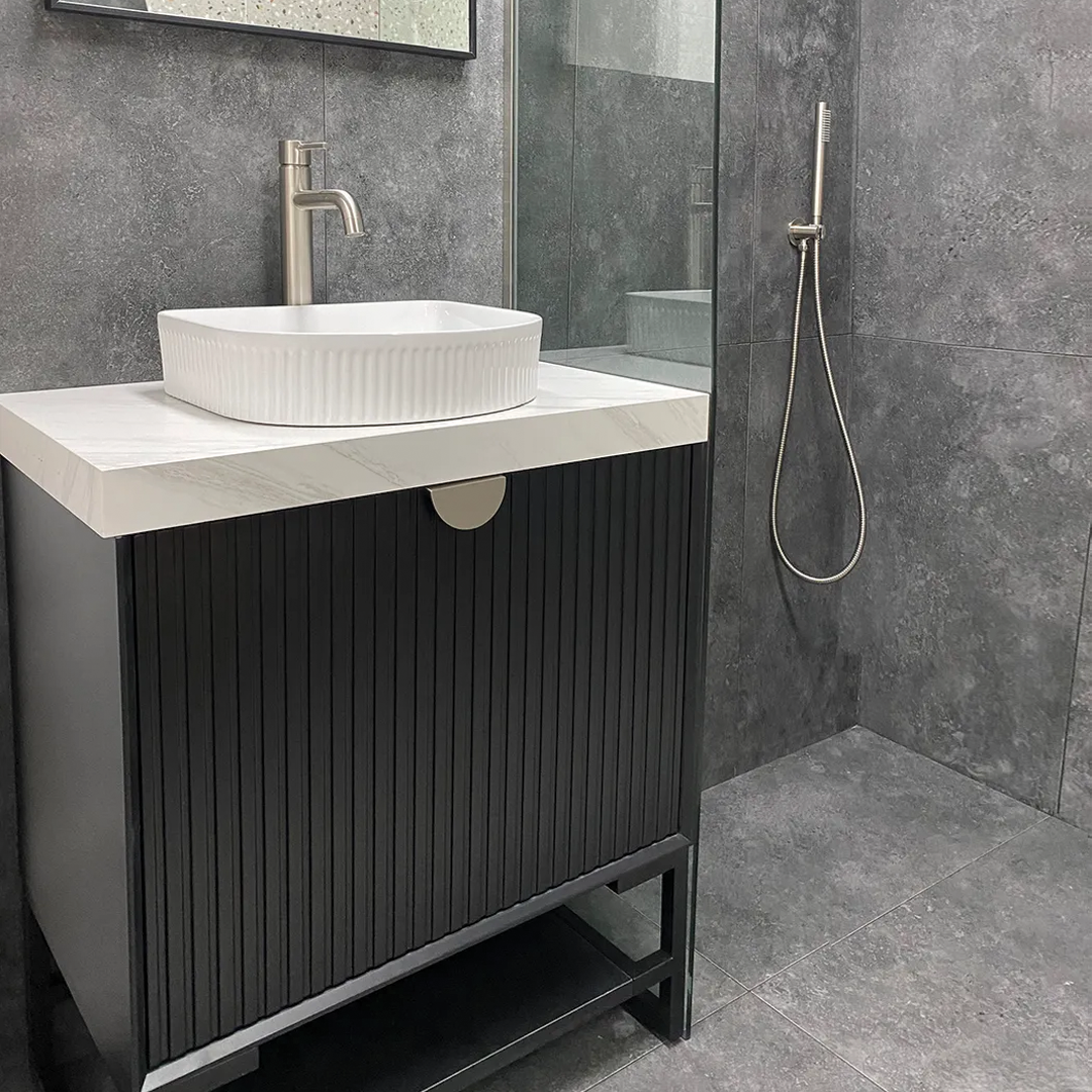 Otti - 900wx550hx460d Marlo Matt Black 900mm Wall Hung Vanity (Cabinet Only)