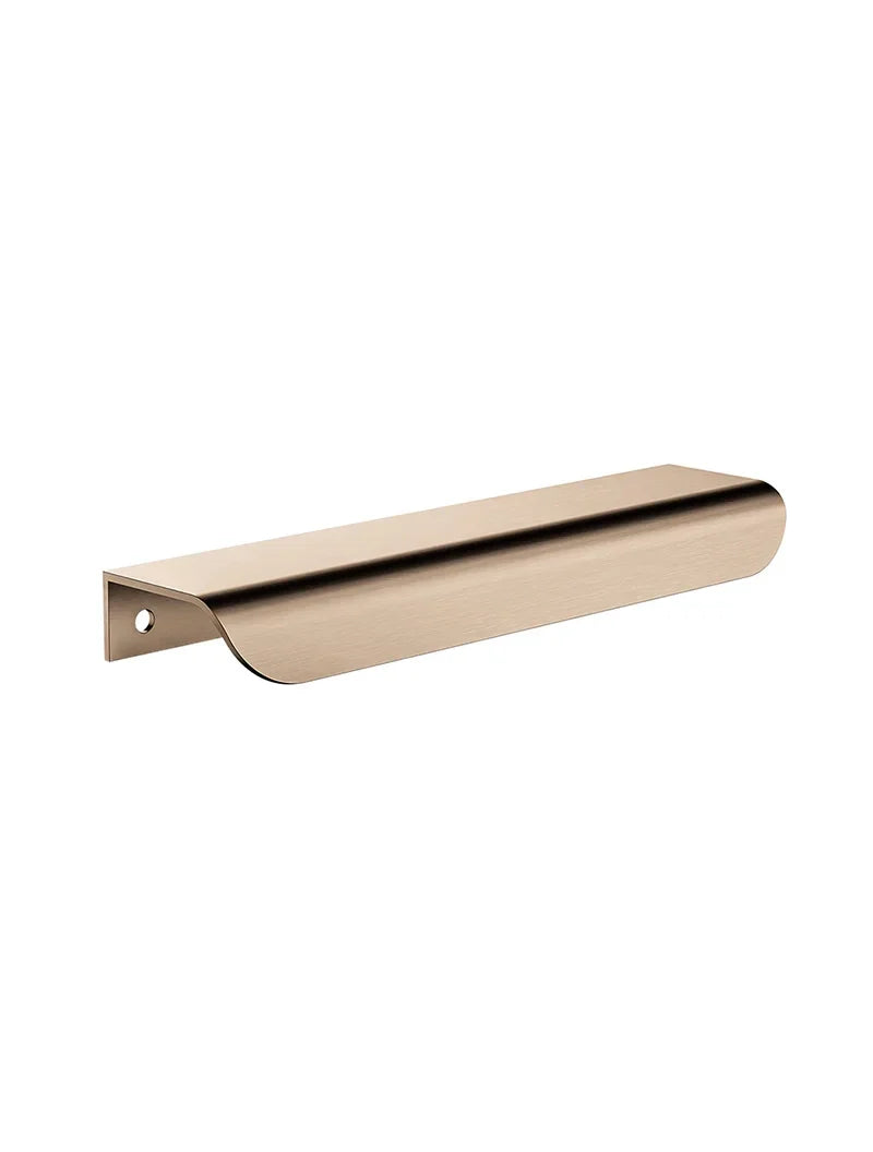 Meir Öppen Edge-Pull 150mm Cabinet Handle PVD Champagne