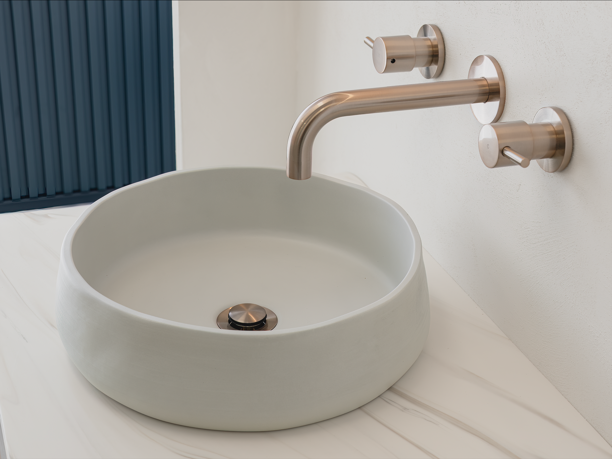 Meir Round Quarter Turn Wall Top Assemblies Champagne